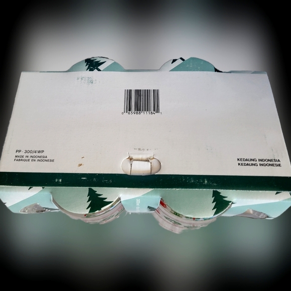 🎄Vintage Christmas Drinking Glass Coffee Mugs Set of 4 in original package - Picture 13 of 15